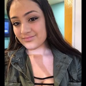 Meet your Posher, Crystal